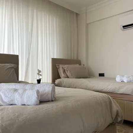Villa Safir *