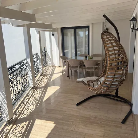 Villa Safir *